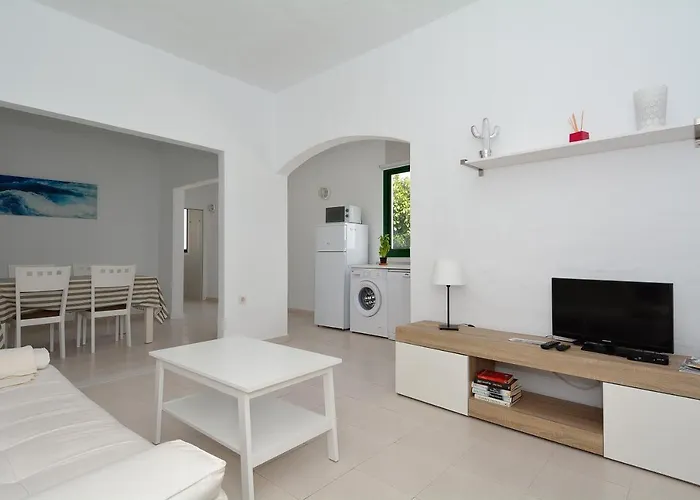 Shanti Lara Sea Views By Pvl *